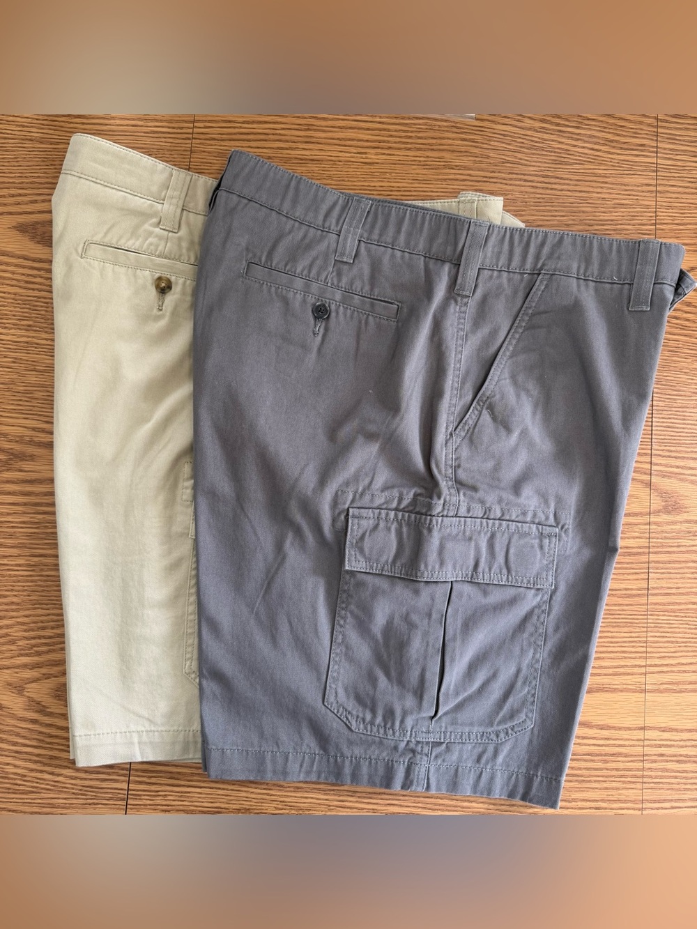 Men’s 38 - 2 pair Cargo Shorts by Croft & Barrow Gray & Khaki Cotton … Like New